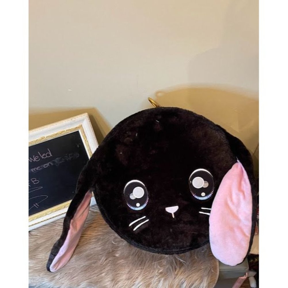 Na Na Na Surprise Ultimate Surprise Black Bunny and Extra Doll and Accessories
